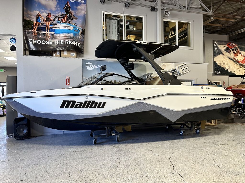 boat.Title