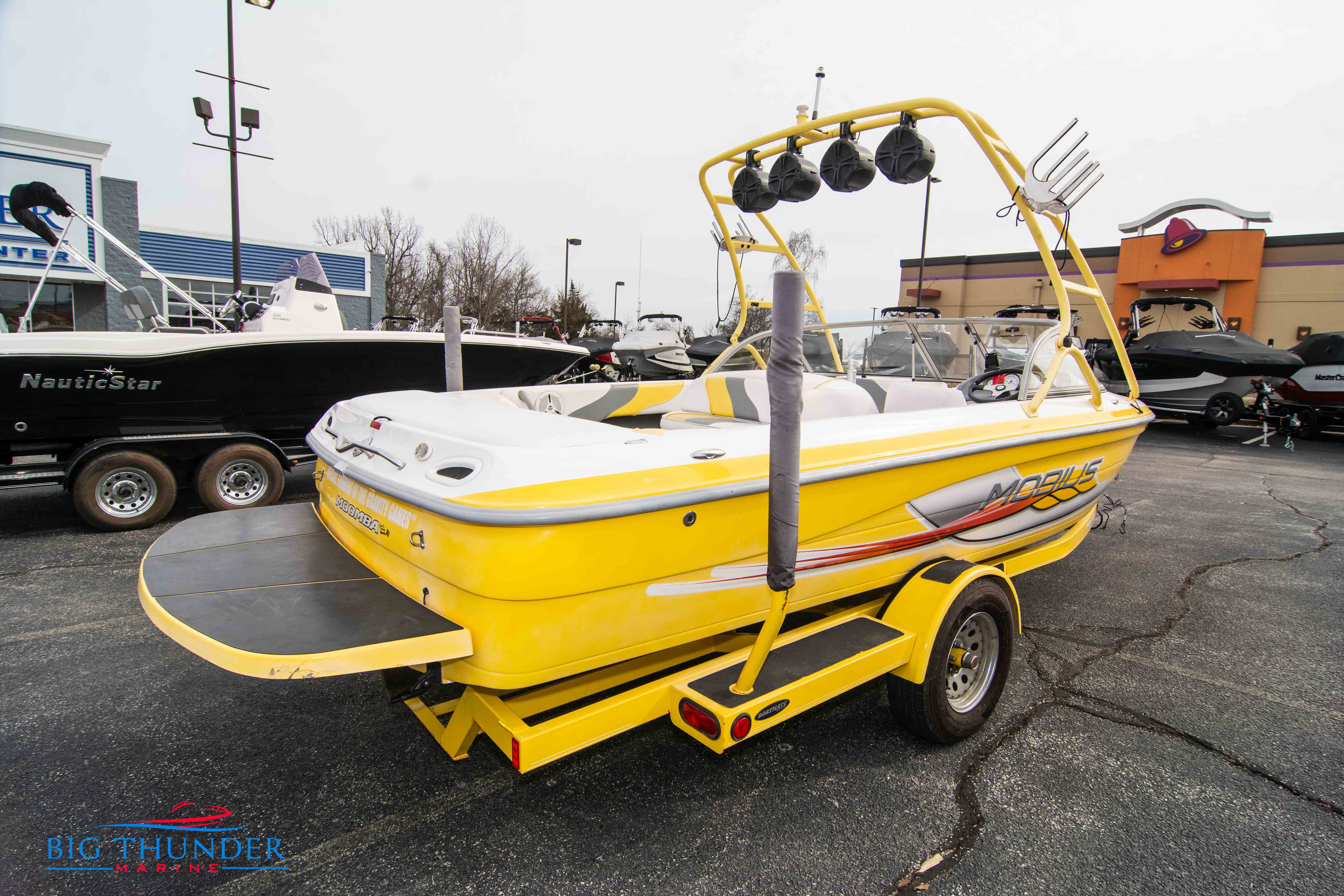 2003 Moomba Mobius