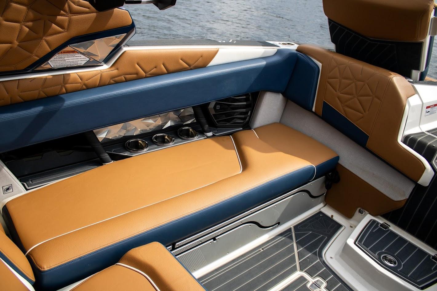 Nautique Paragon G25 Additional Supplemental Ballast Available! *Thruster*WakeSub*Warranty