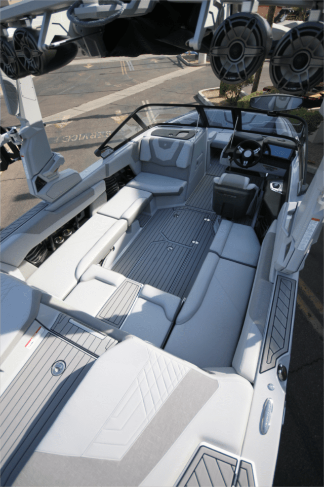 2022 Super Air Nautique G23 – 110 hours Excellent Condition