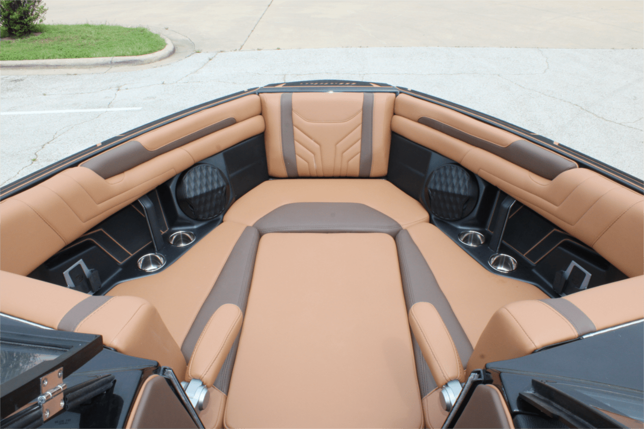 2025 Malibu 25 LSV