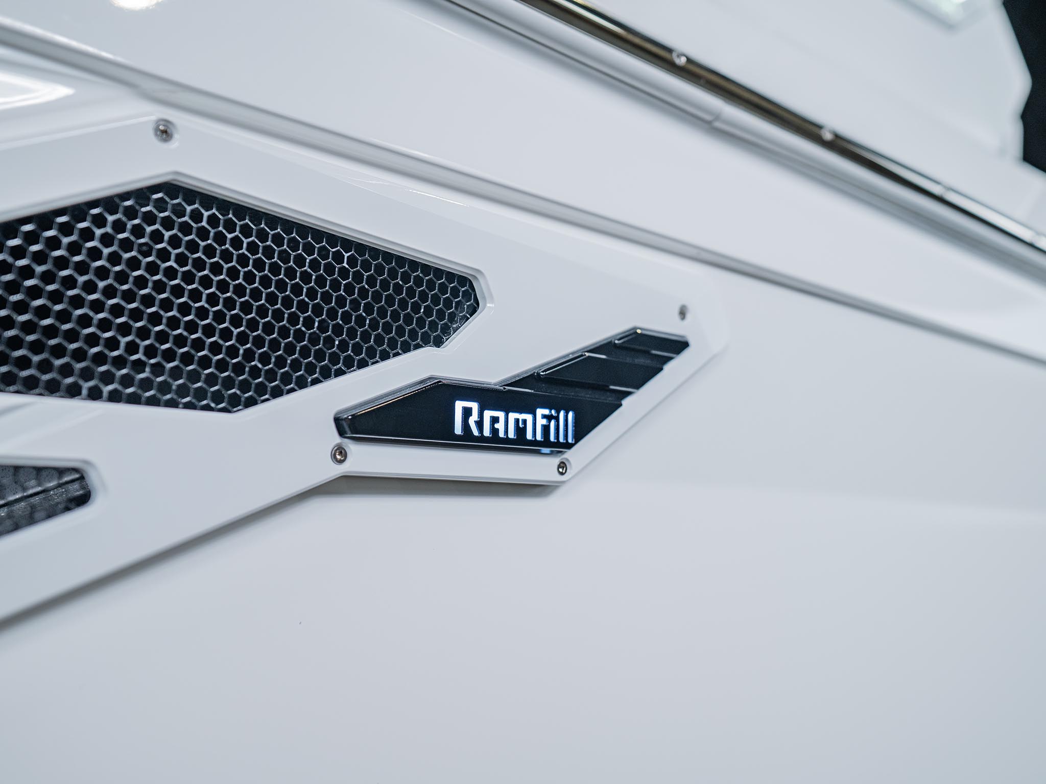 2025 Centurion Ri265 – All White