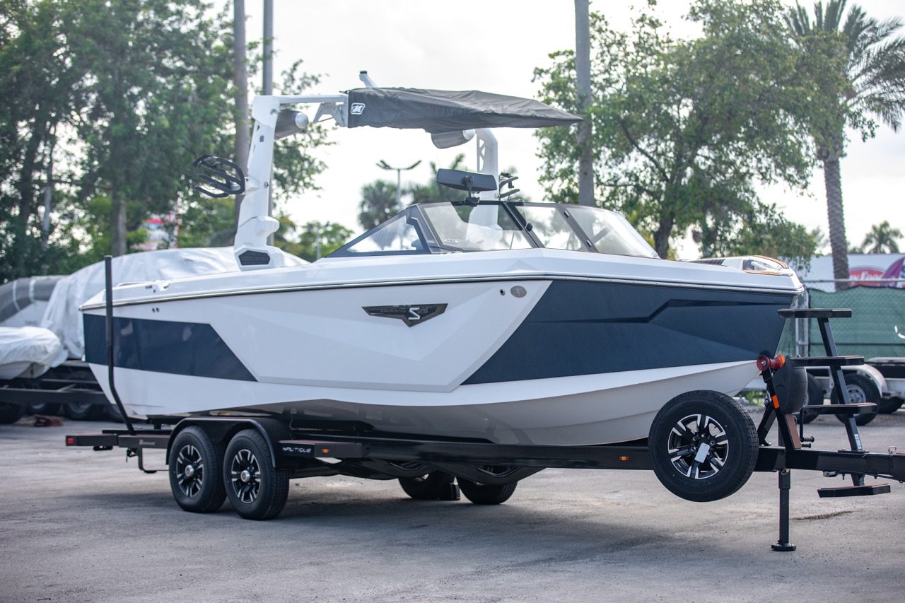 2023 Nautique Super Air Nautique S25 – Freshwater use only