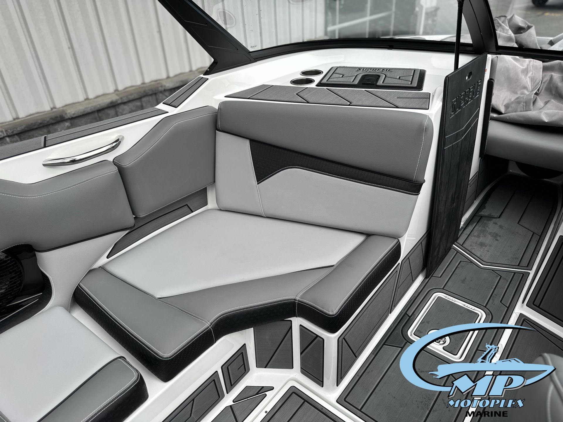 2024 Supreme ZS232