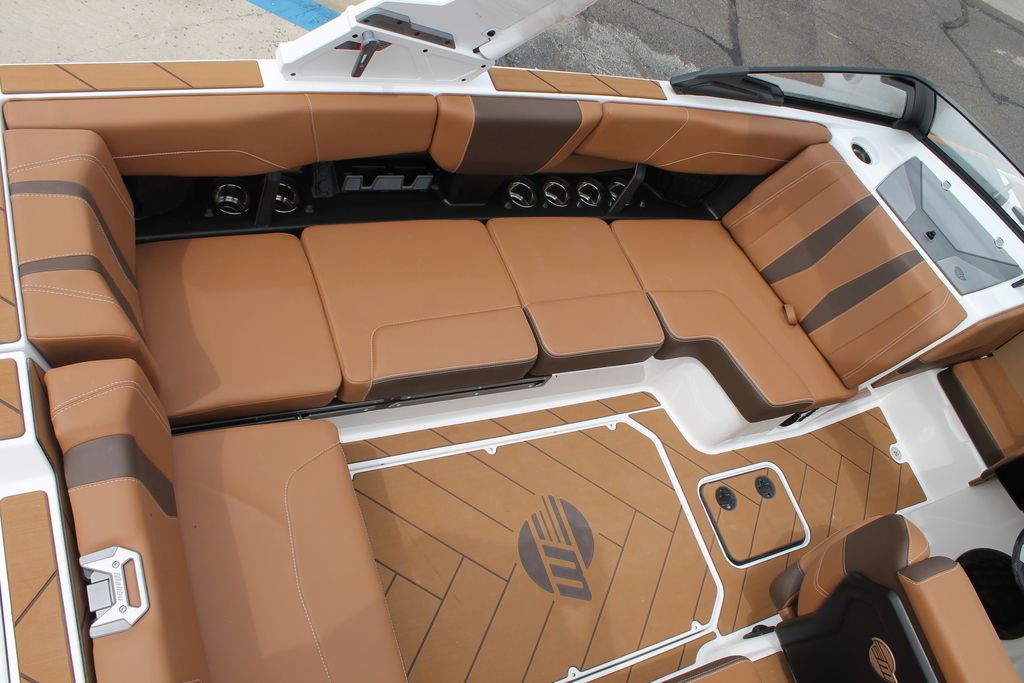 2025 Malibu Boats 22 LSV