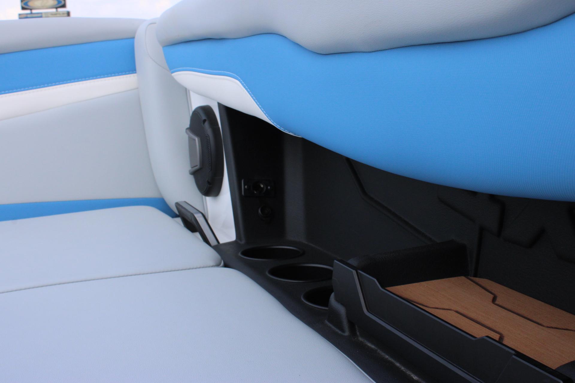2024 Axis T220