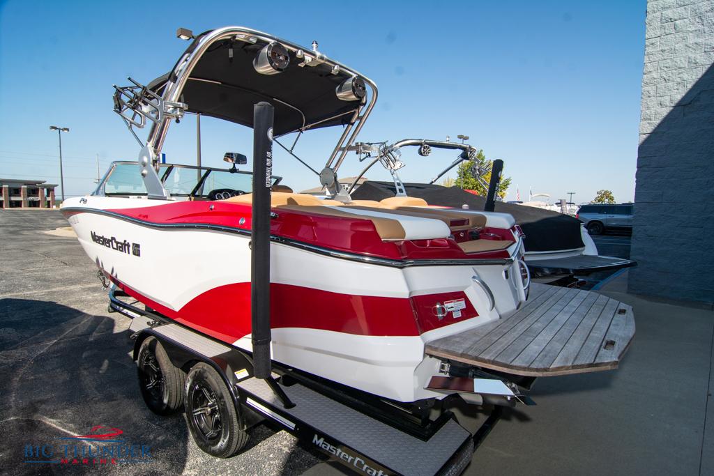 2021 Mastercraft XT22
