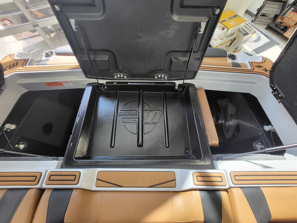 2024 Malibu Boats 23 MXZ
