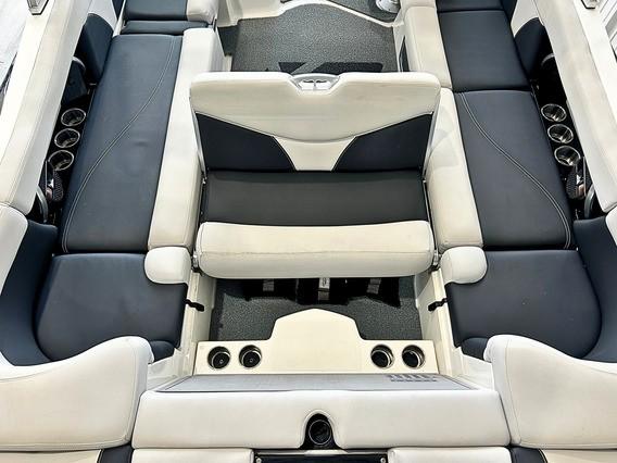 2019 MasterCraft XT25