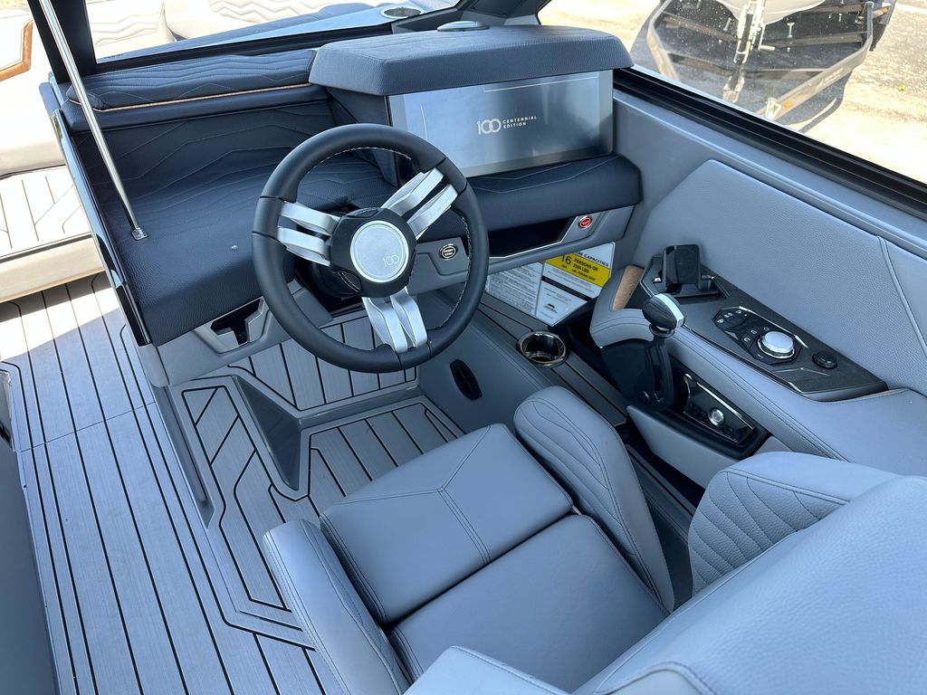 2025 Nautique Super Air Nautique G23
