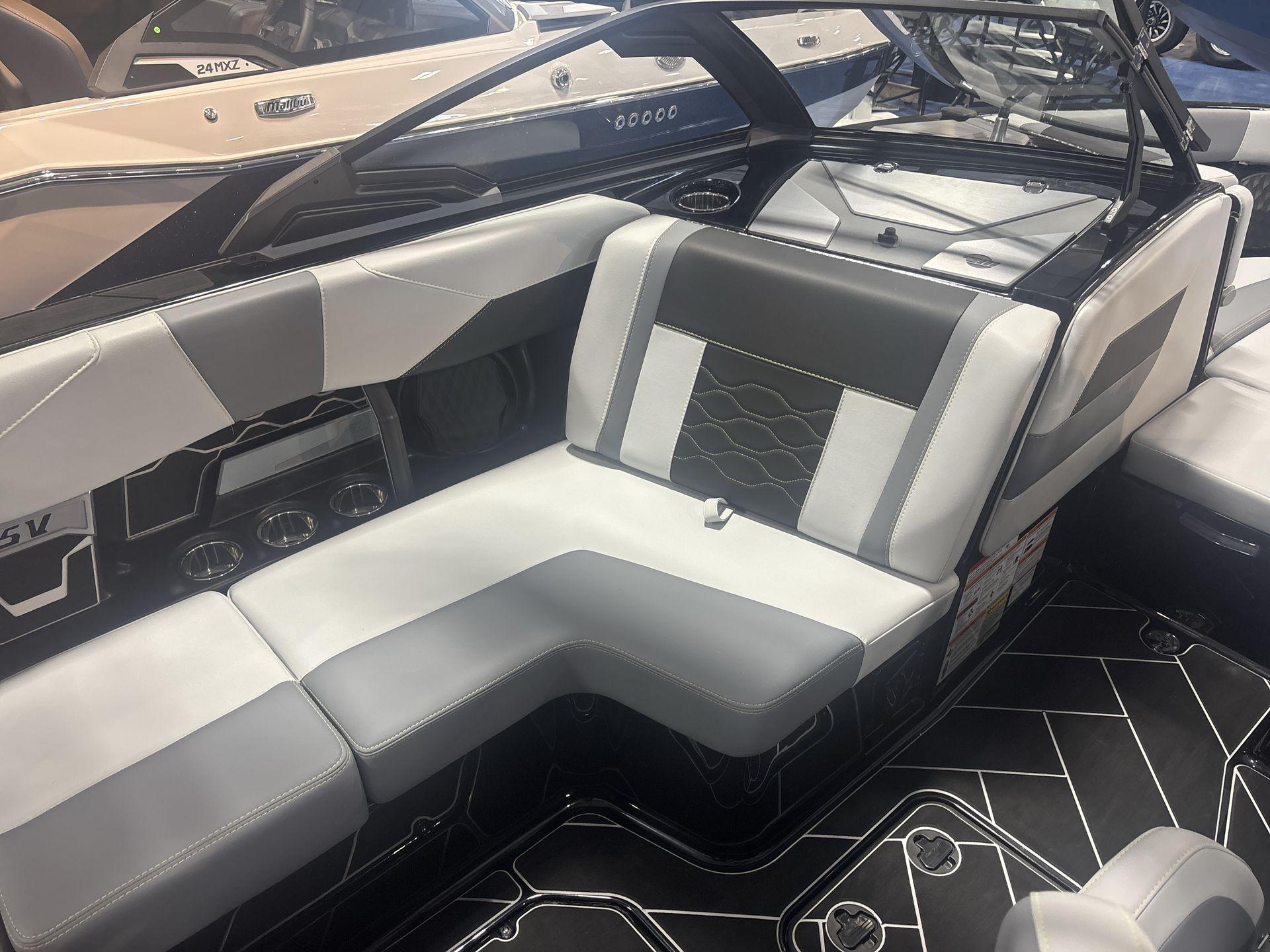 2025 Malibu 23LSV