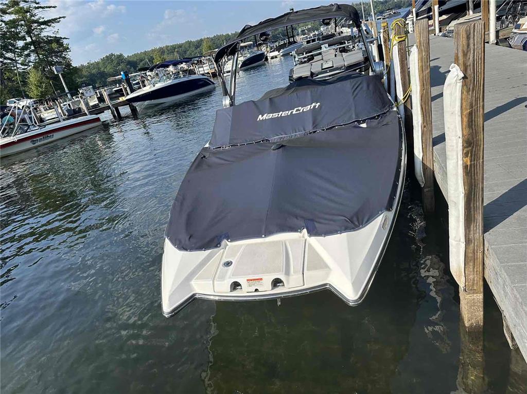 boat.Title
