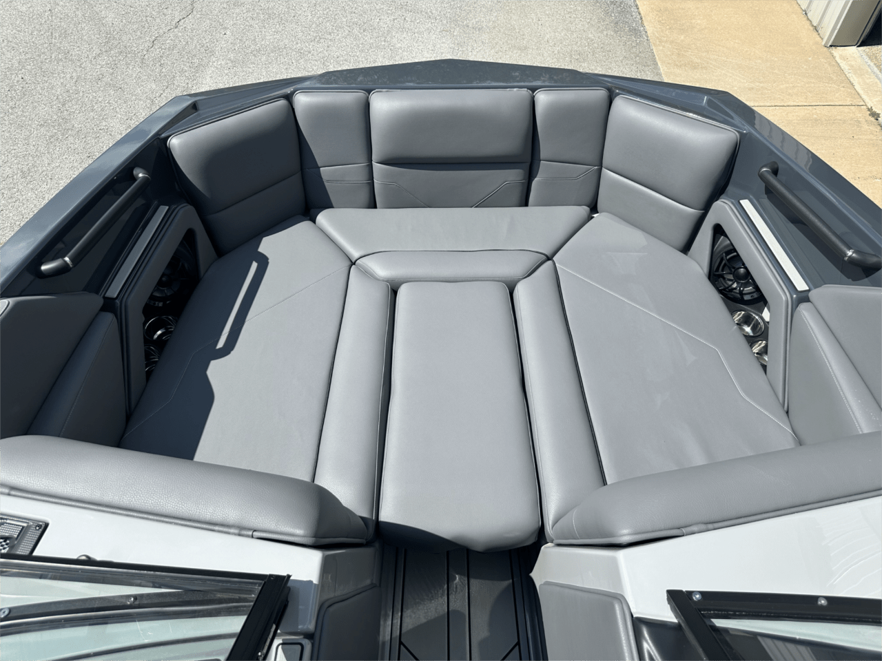 2025 Moomba Max