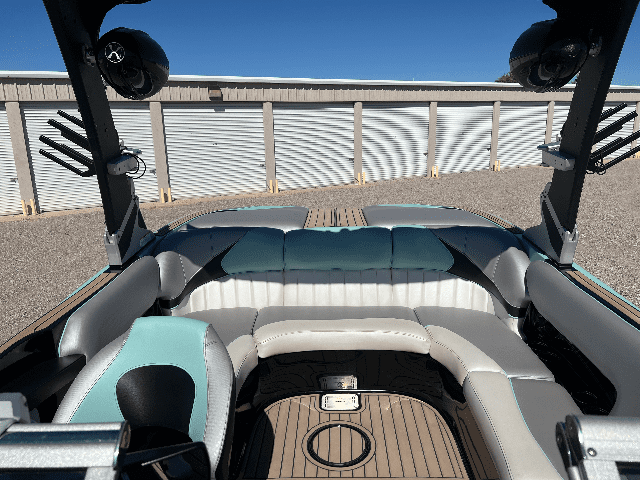 2018 MB B52