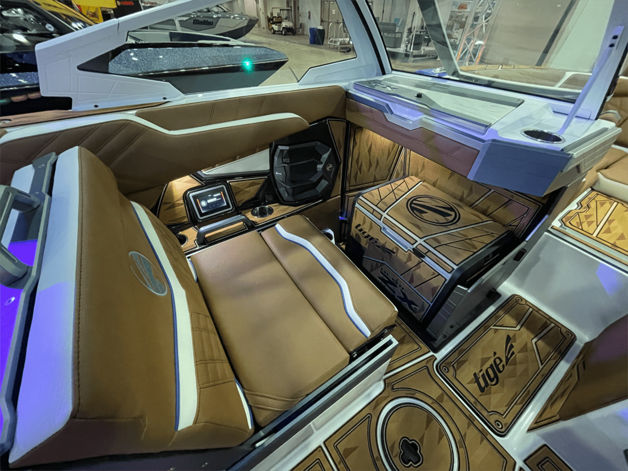 2025 TIGE ULTRE 23 ZX