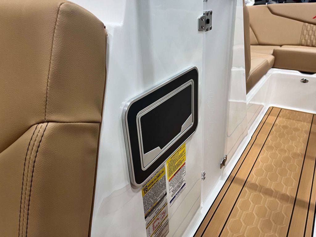 2025 MasterCraft XT22