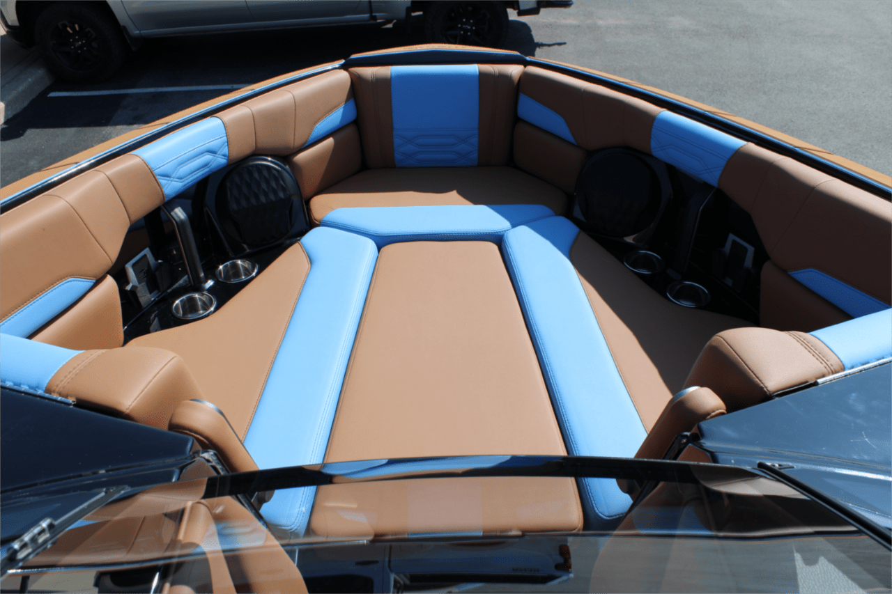 2025 Malibu 26 LSV