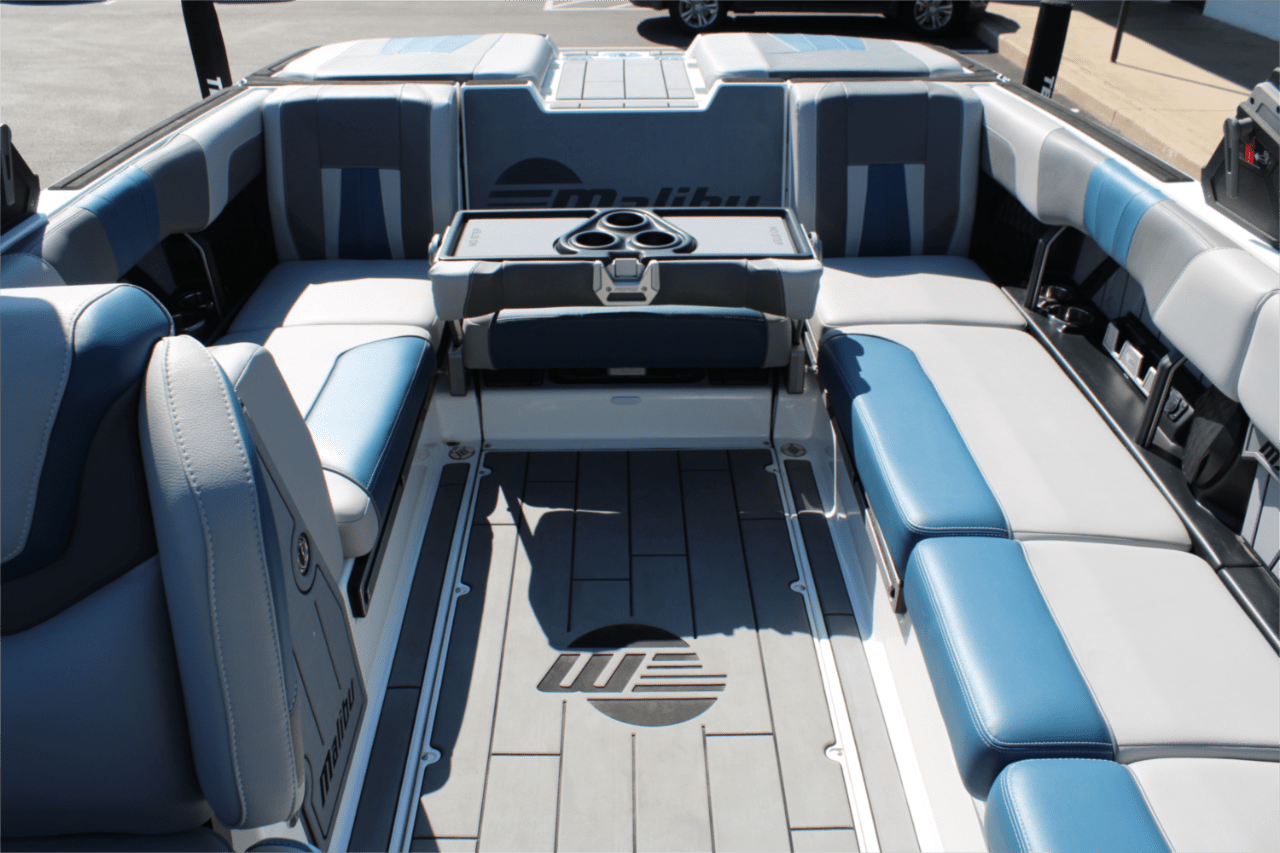 2022 Malibu 24 MXZ