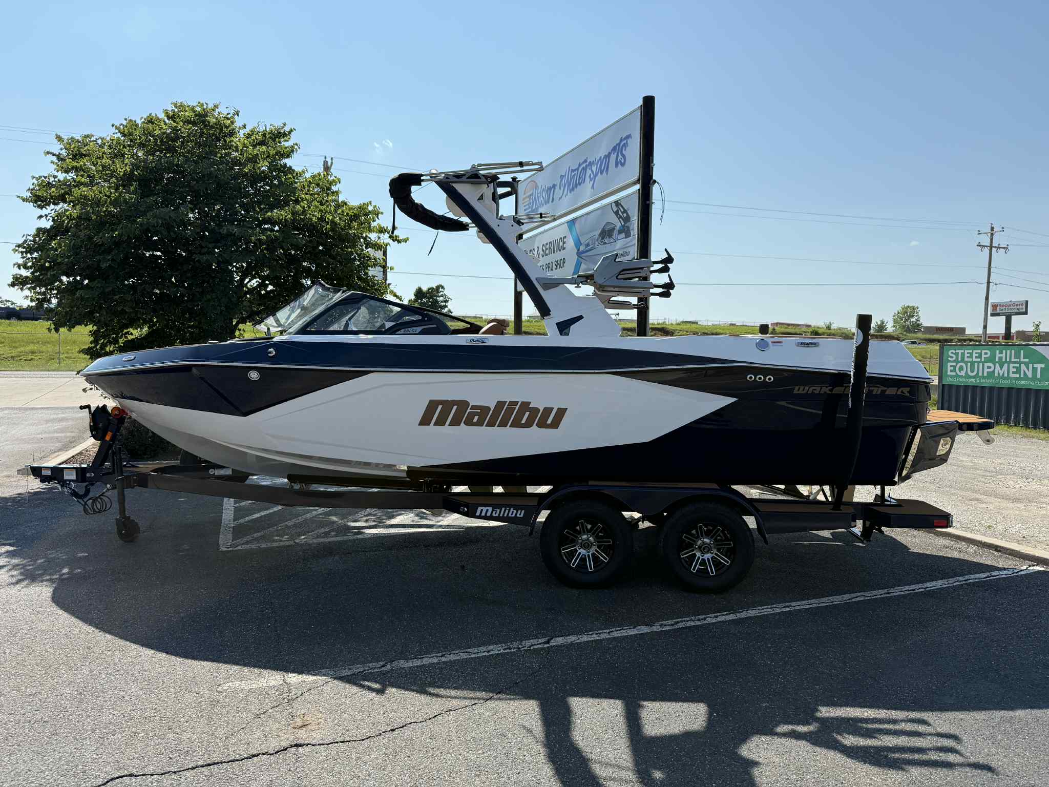 2025 Malibu 23LSV