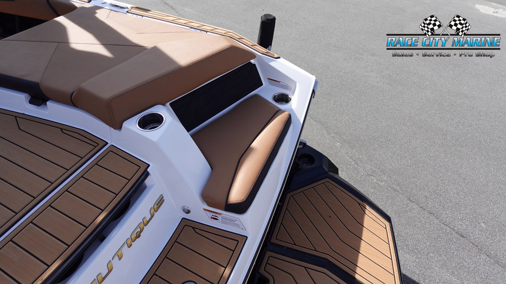 2025 Nautique S23