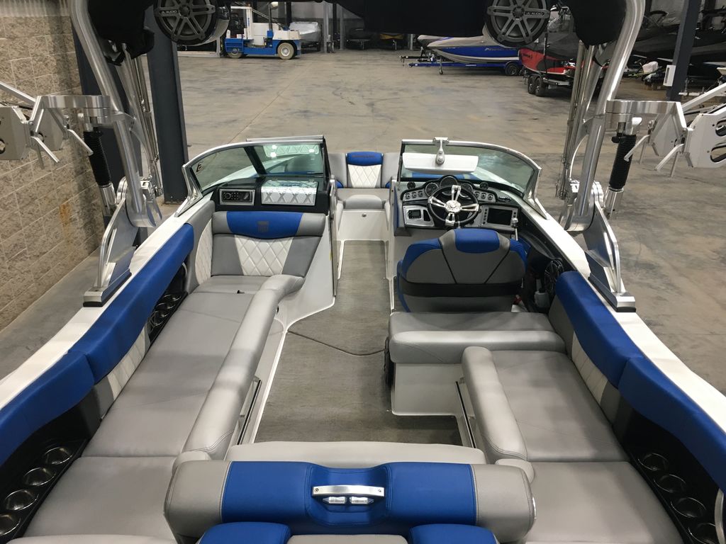 2015 MasterCraft X46 Icon