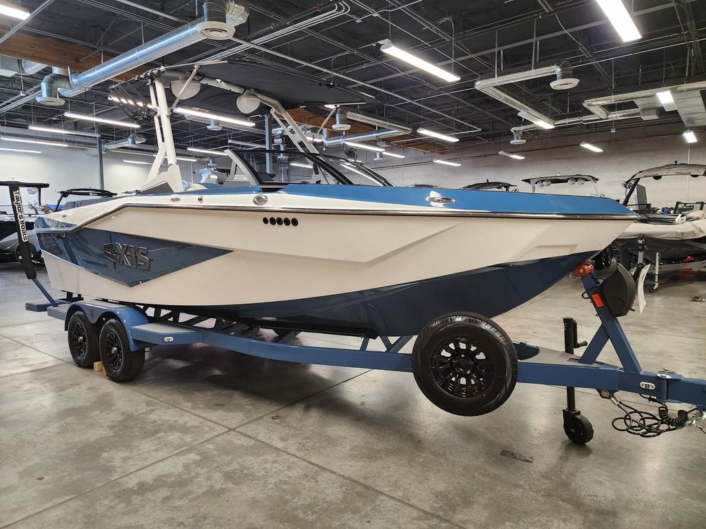 2025 Axis Wake Research T235