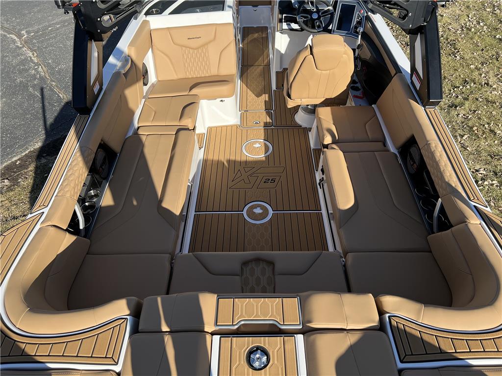 2024 Mastercraft XT-25 | 209101