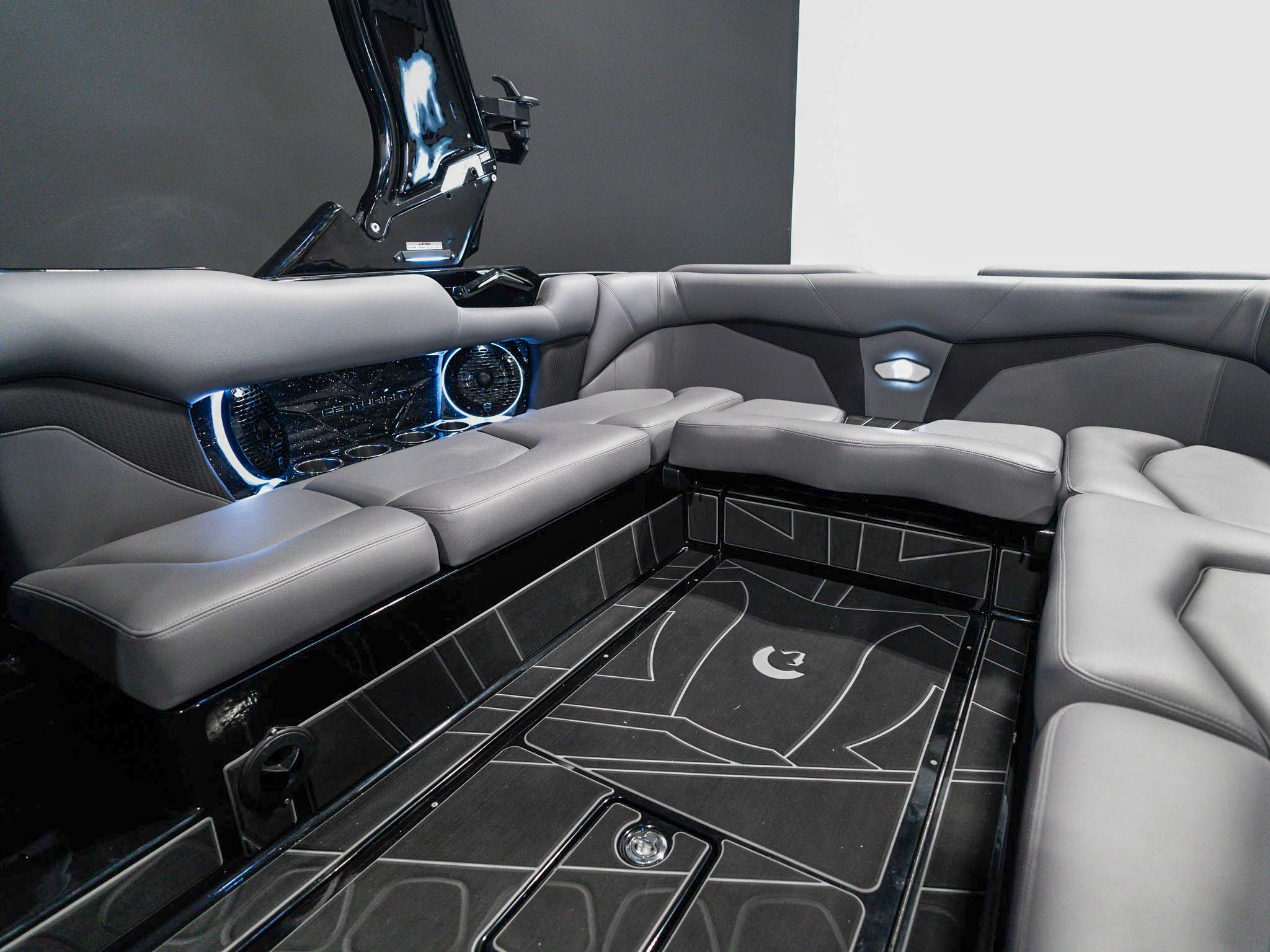 2025 Centurion Fe23 – Black / Black Flake