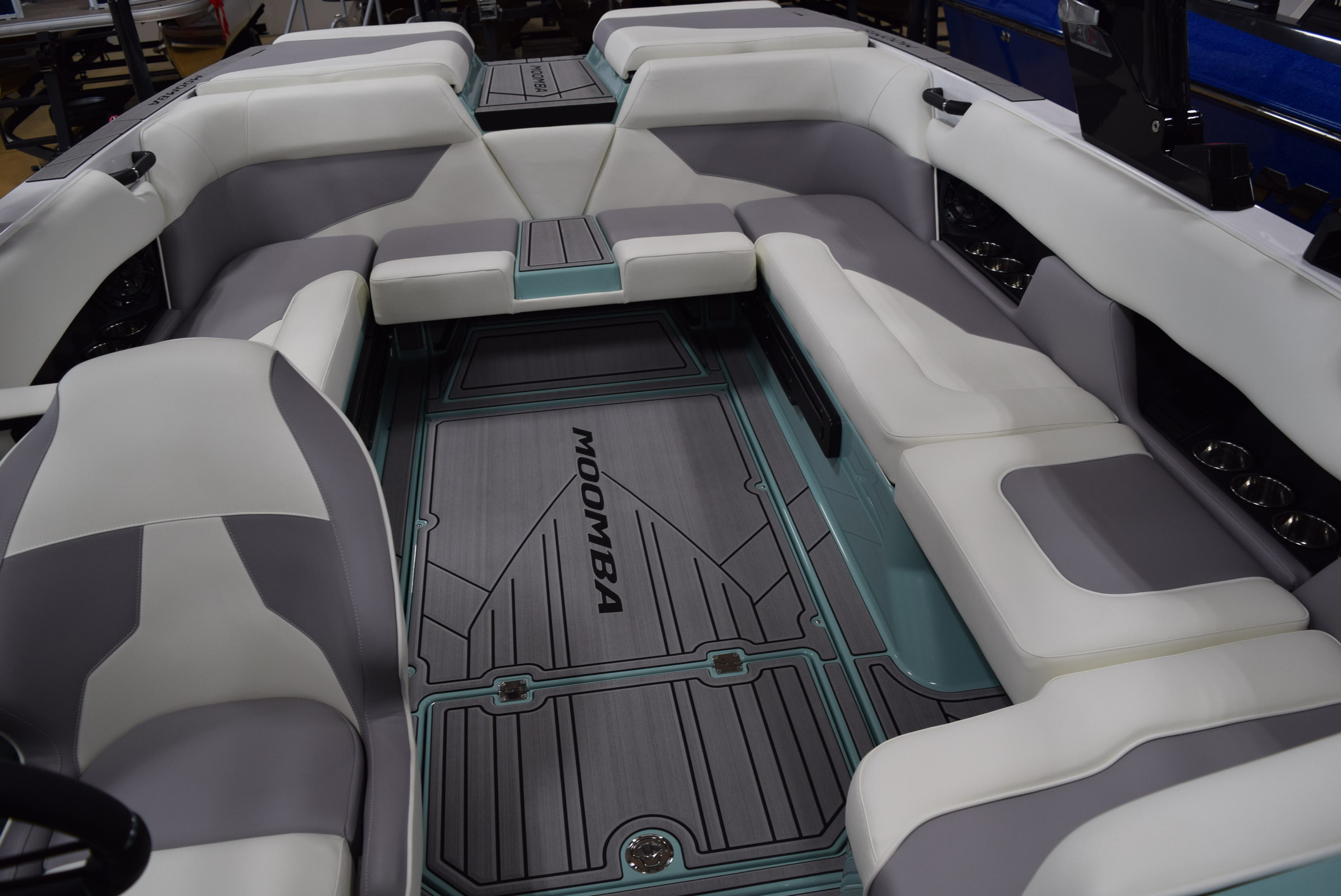 2025 MOOMBA MOJO