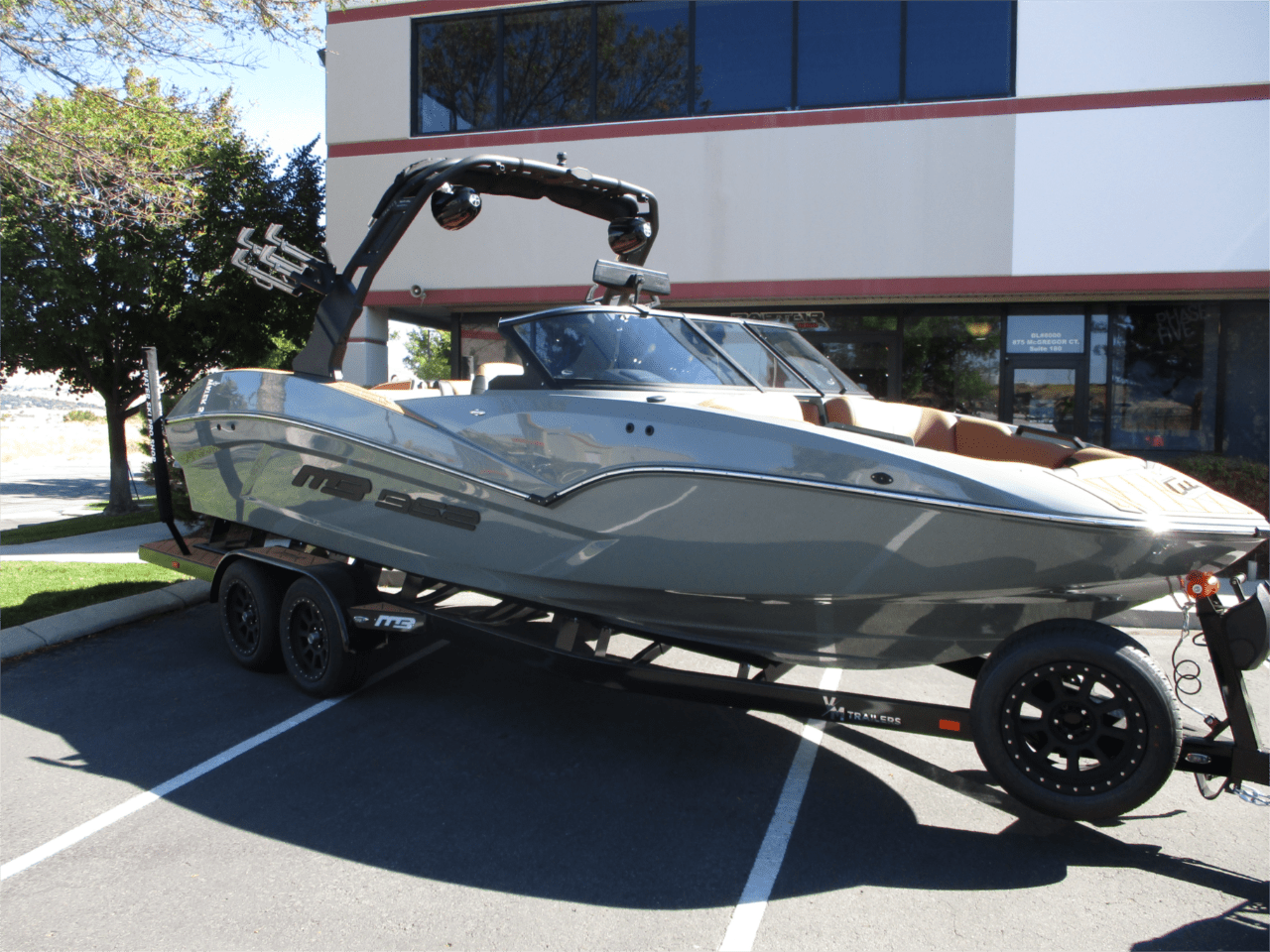 2025 MB SPORTS B52 23’ ALPHA