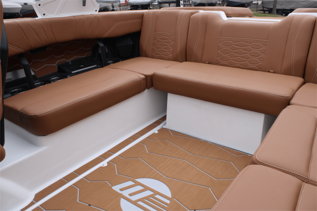 2025 Malibu 22 MXZ