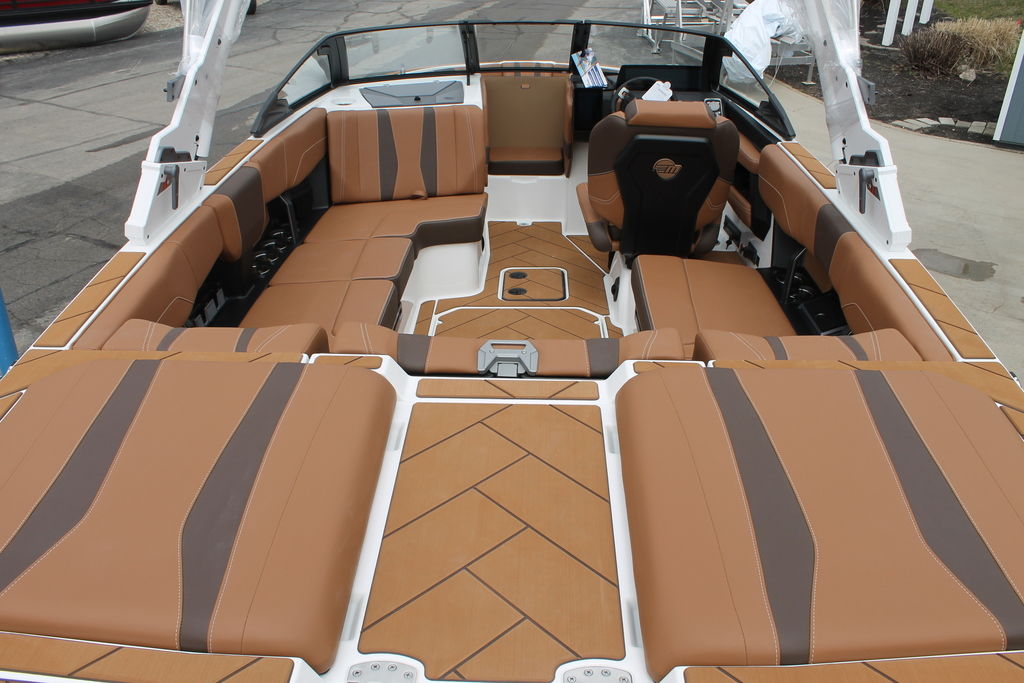 2025 Malibu Boats 22 LSV