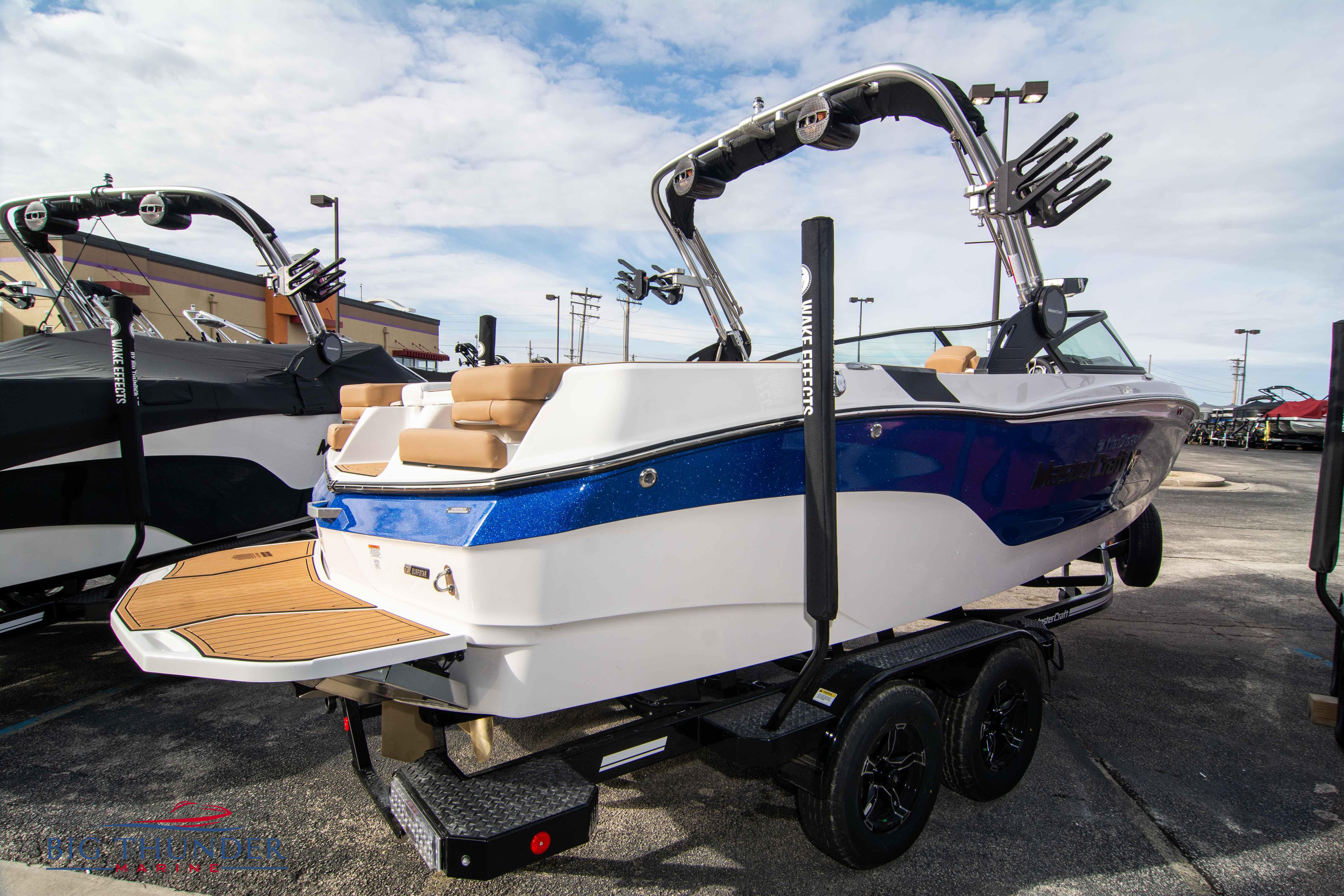 2023 Mastercraft XT22