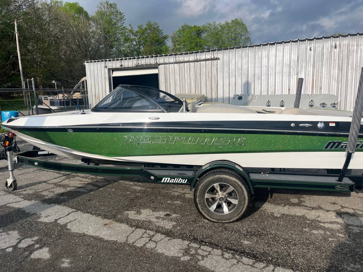boat.Title
