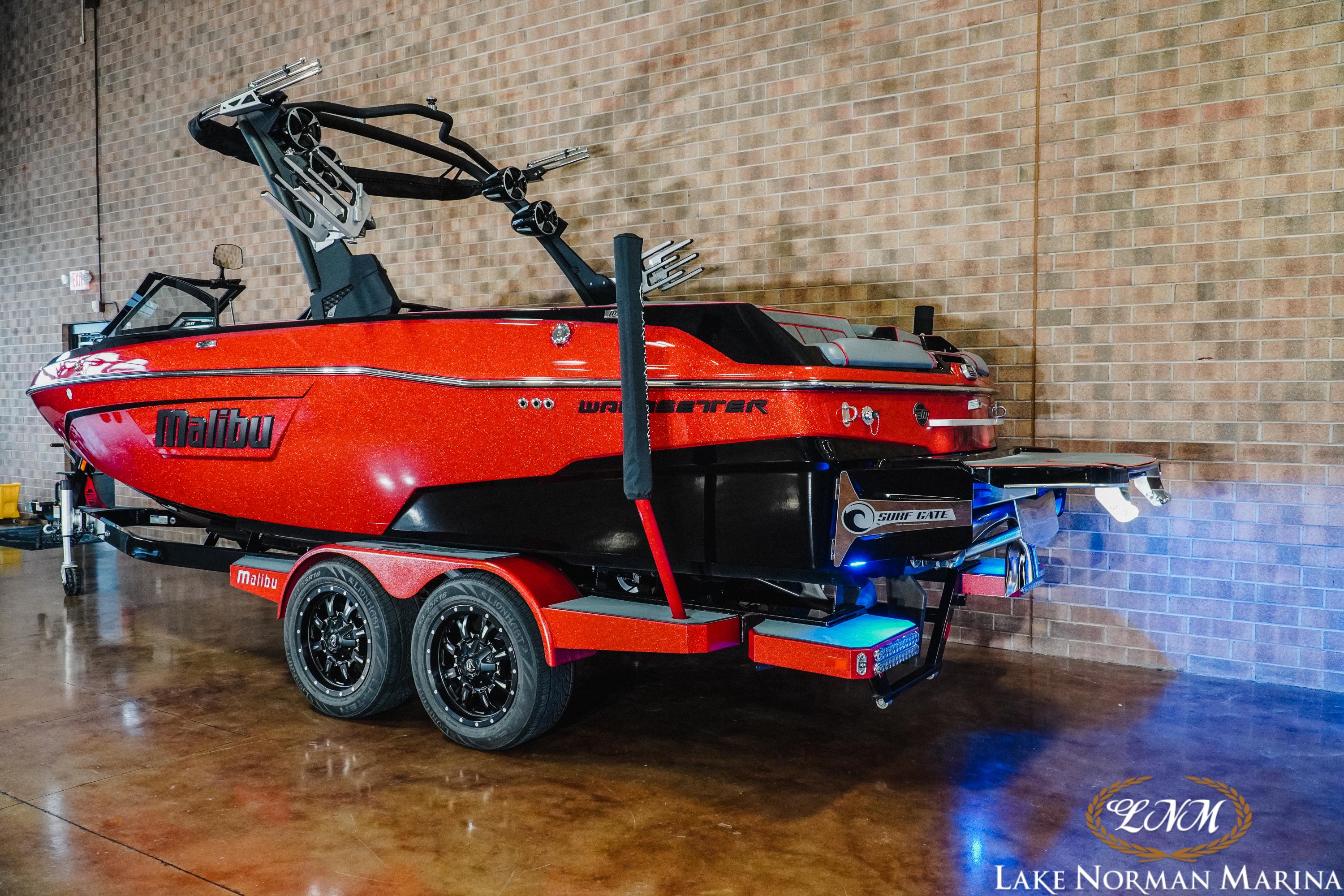 2021 Malibu 23 LSV