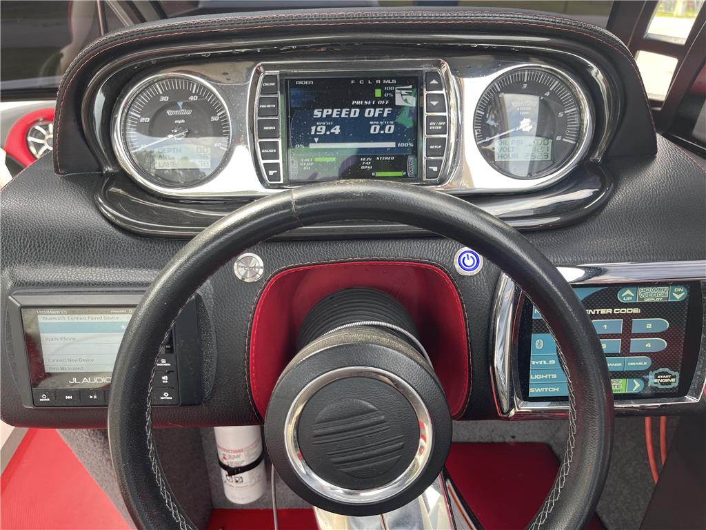 2013 Malibu 247 LSV