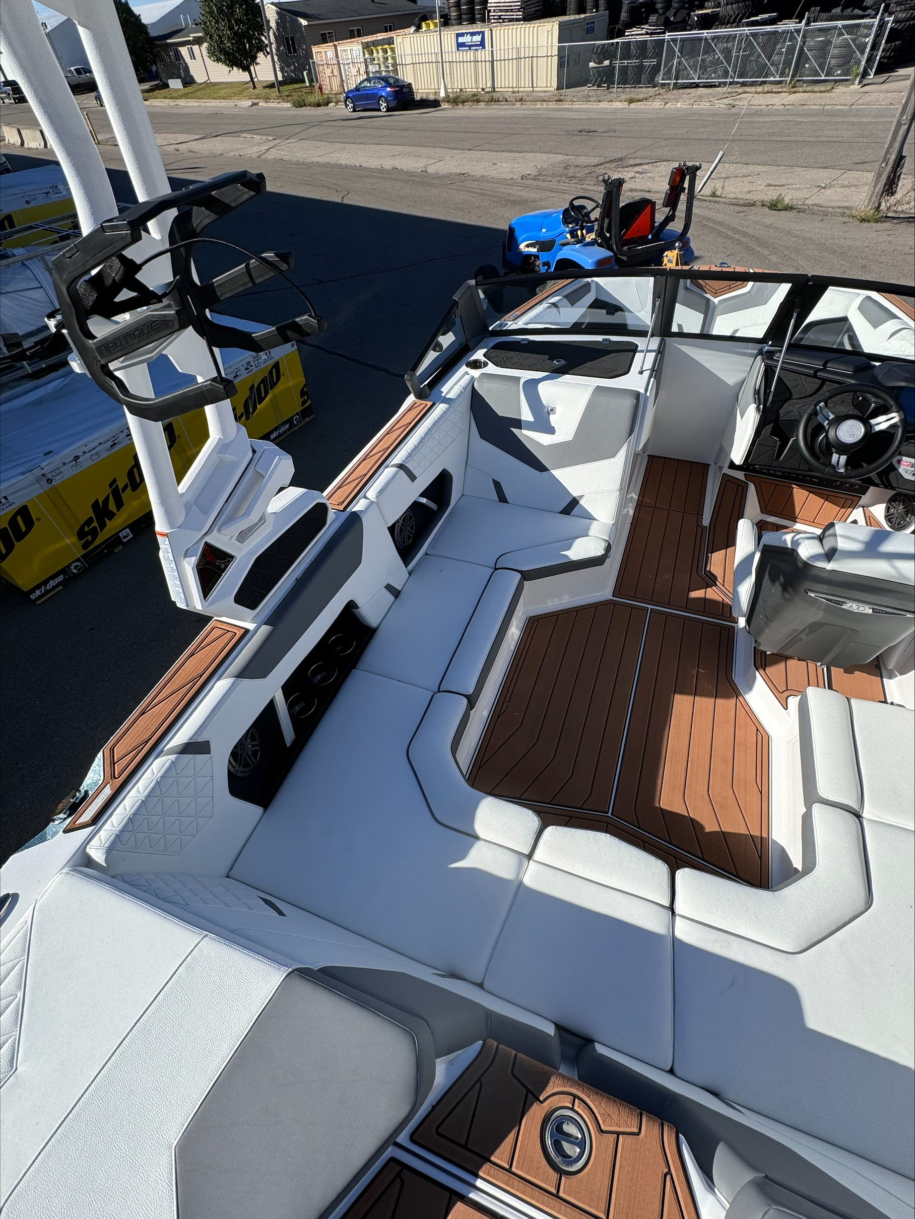 2025 Nautique GS20