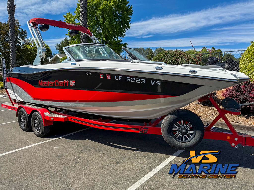 2018 MasterCraft XT22
