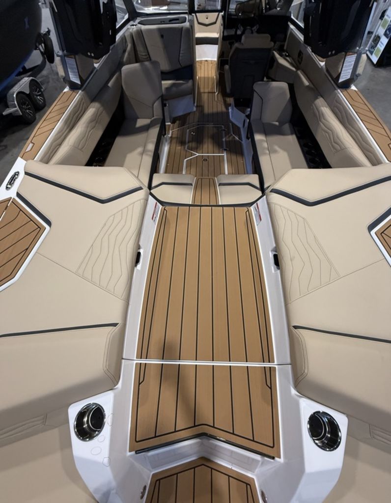 2025 Nautique Super Air Nautique G25