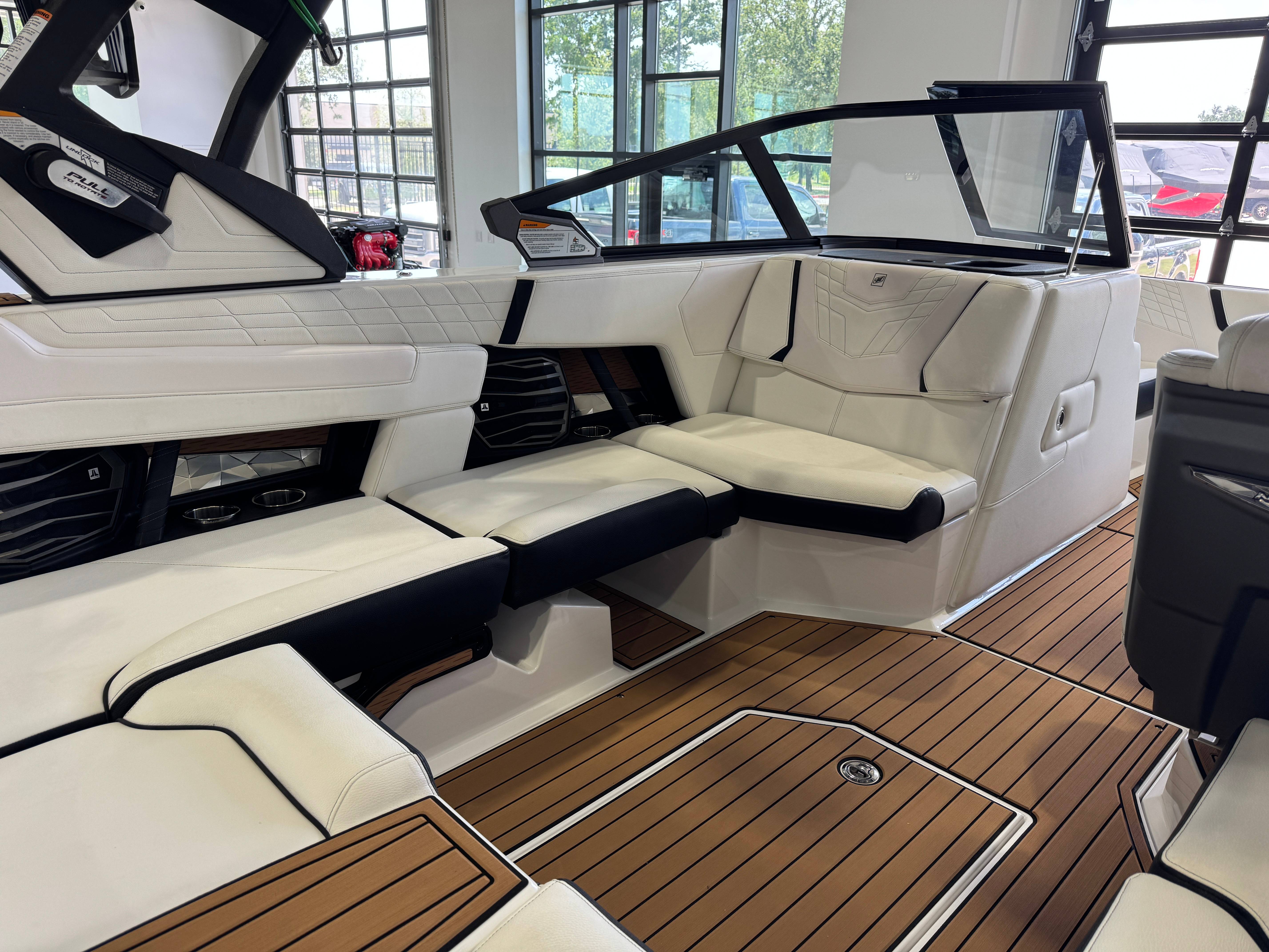 2021 Nautique Super Air Nautique G21