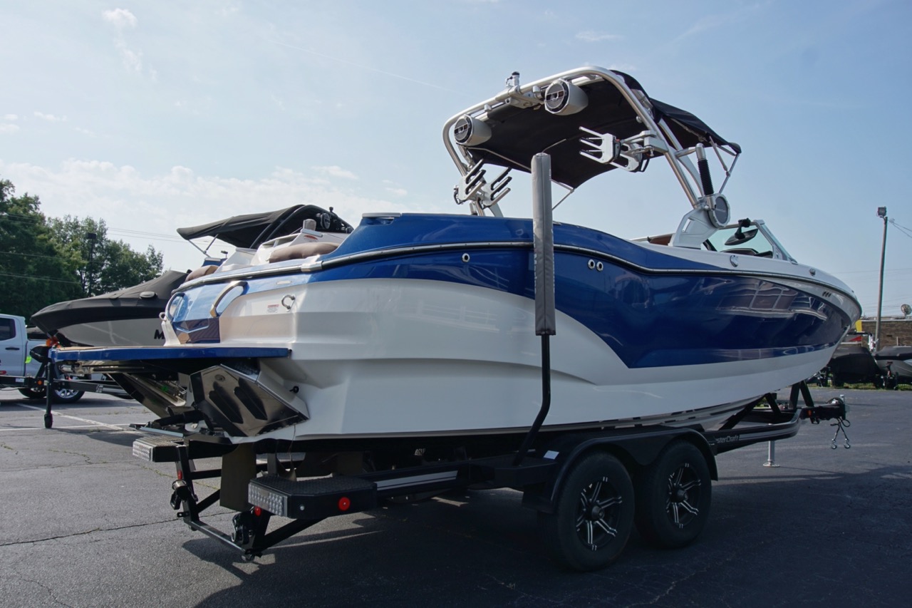 2019 MasterCraft X24
