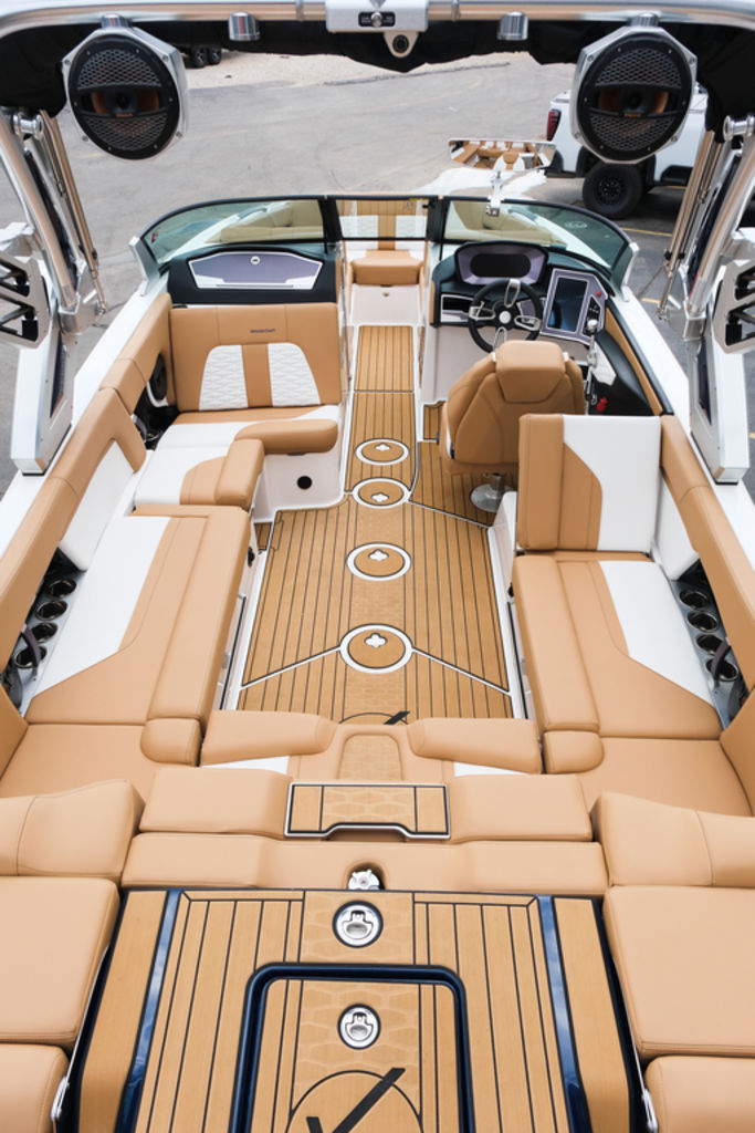 2023 MasterCraft X24  NEW DEALER DEMO HUGE DISCOUNT CALL!! Icon