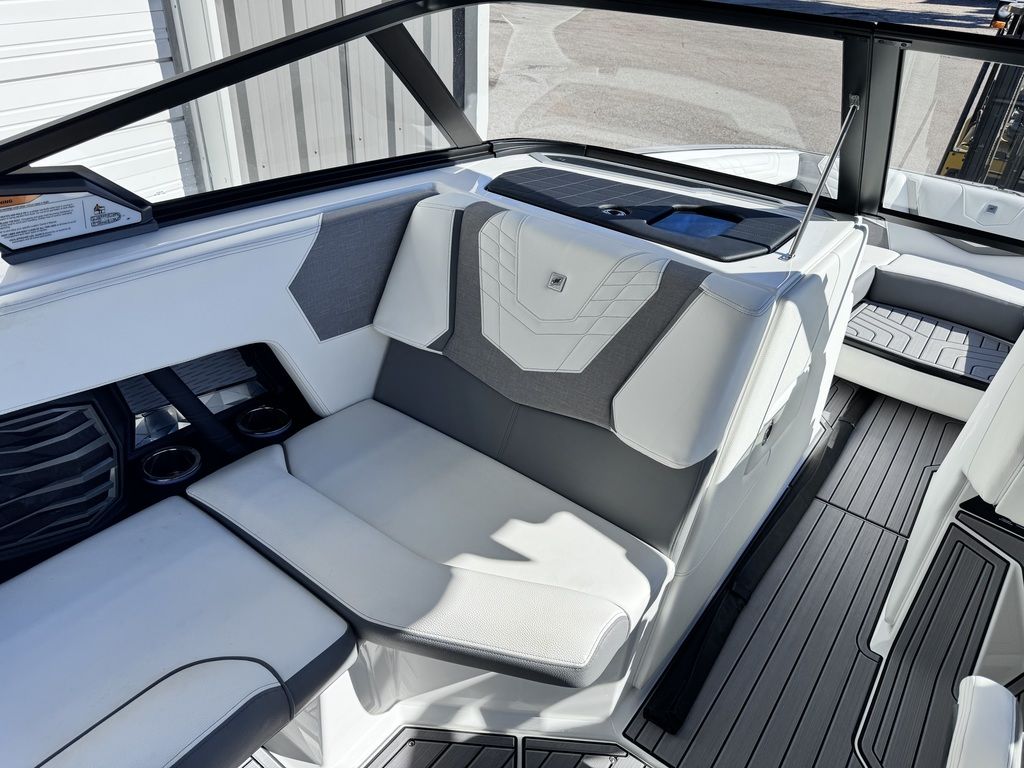 2024 Nautique Super Air Nautique G23