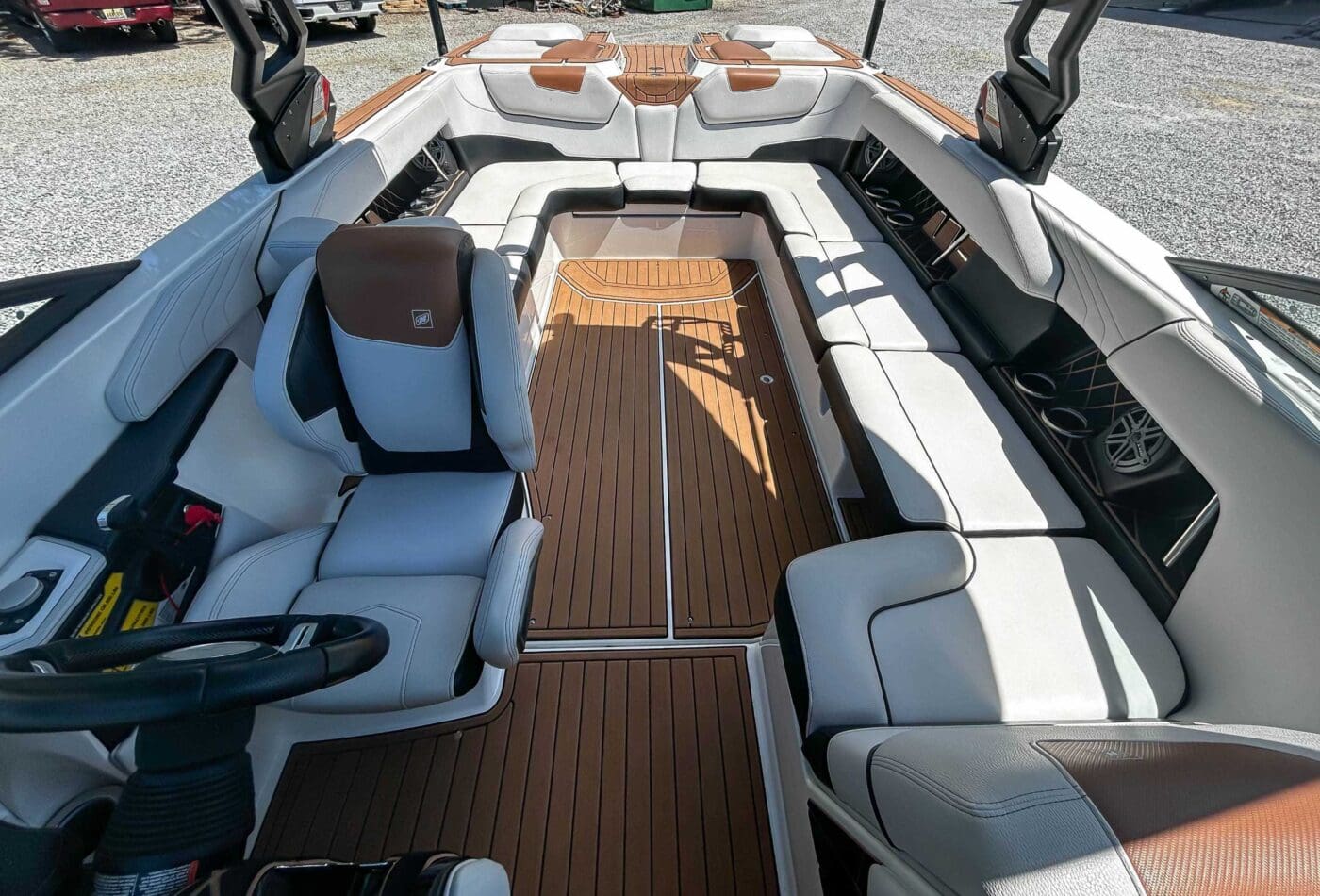 2018 Nautique GS24