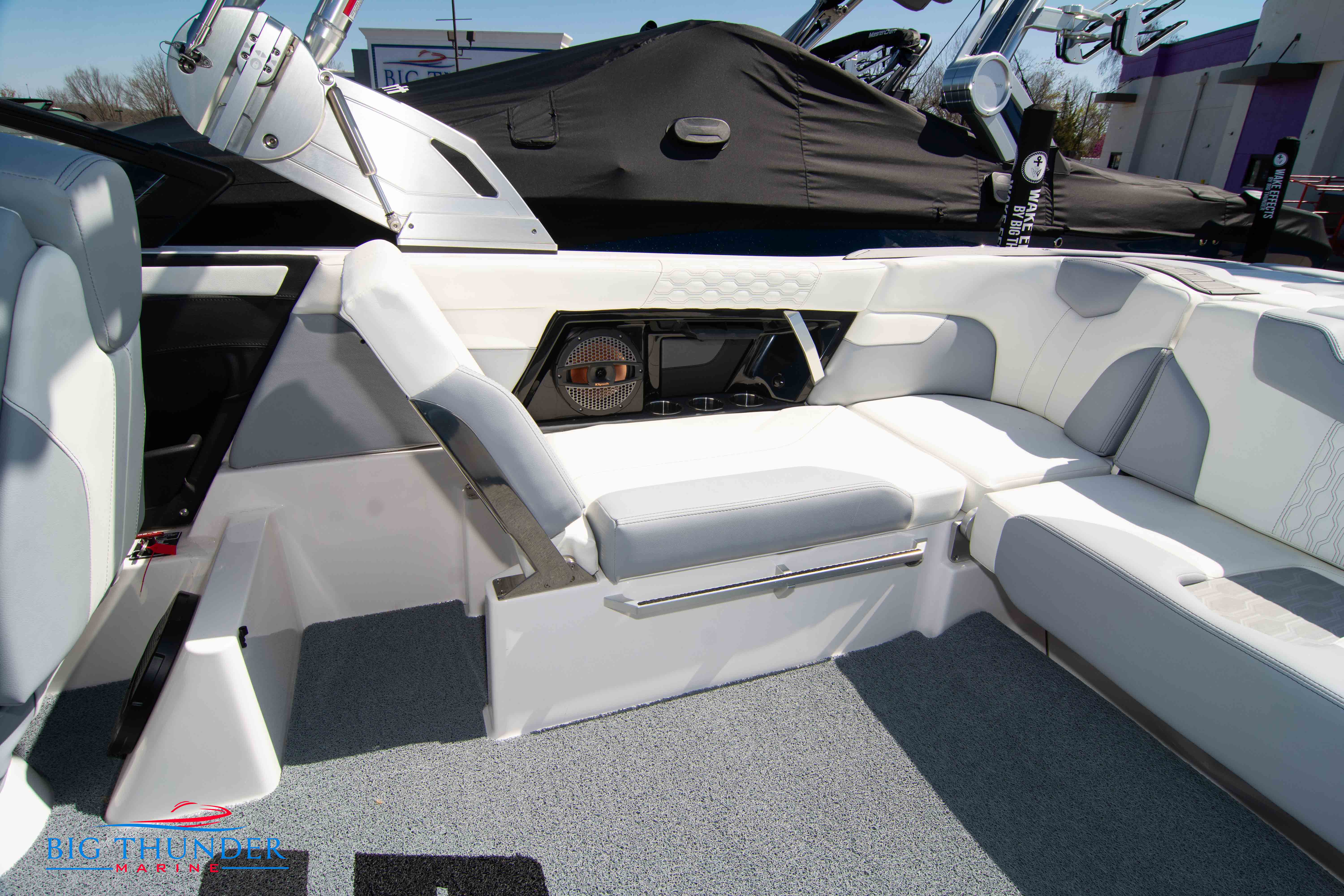 2023 Mastercraft XT24