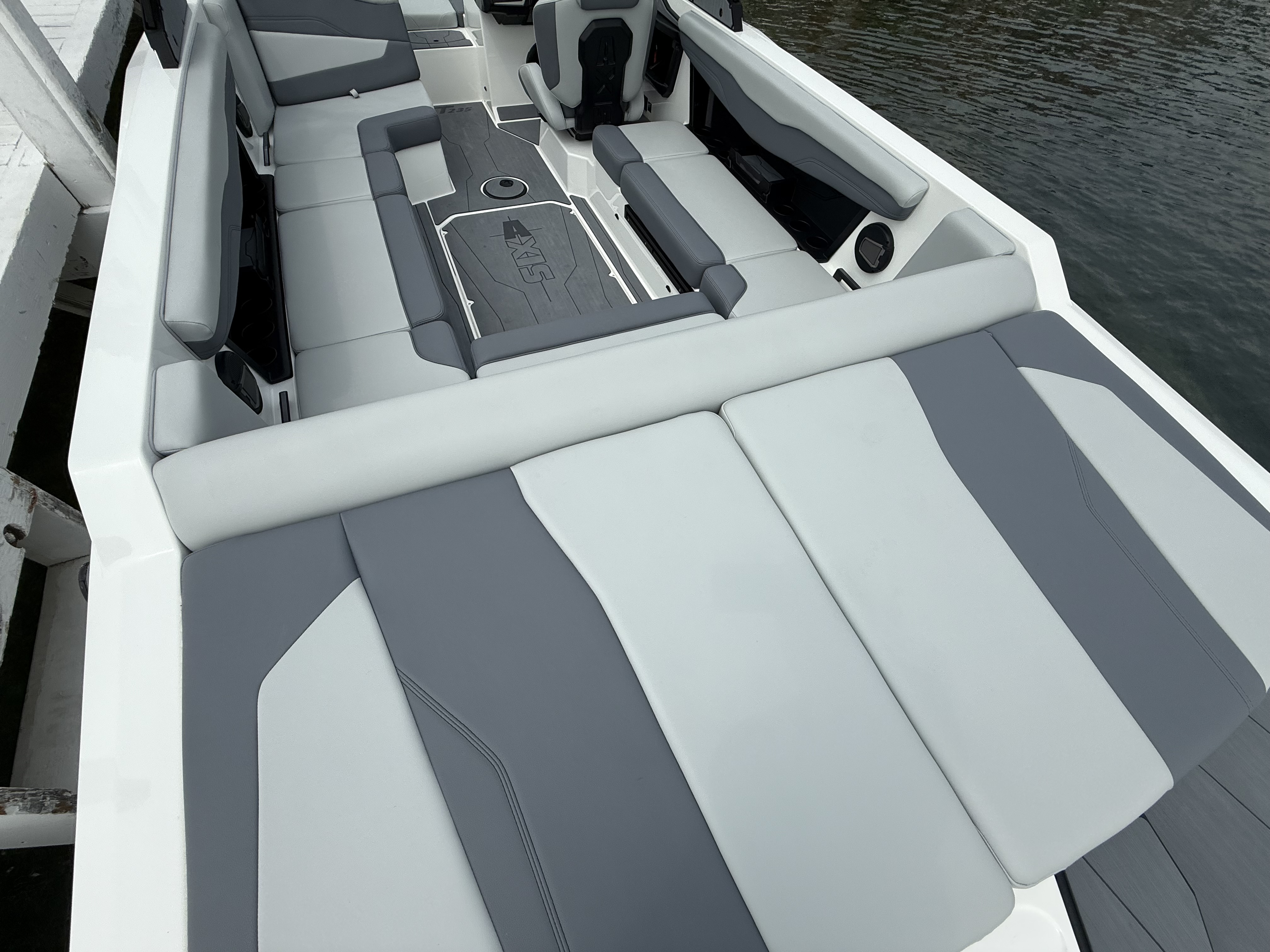 2025 Axis T235