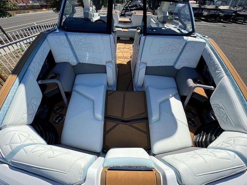 2024 Nautique G23 Paragon