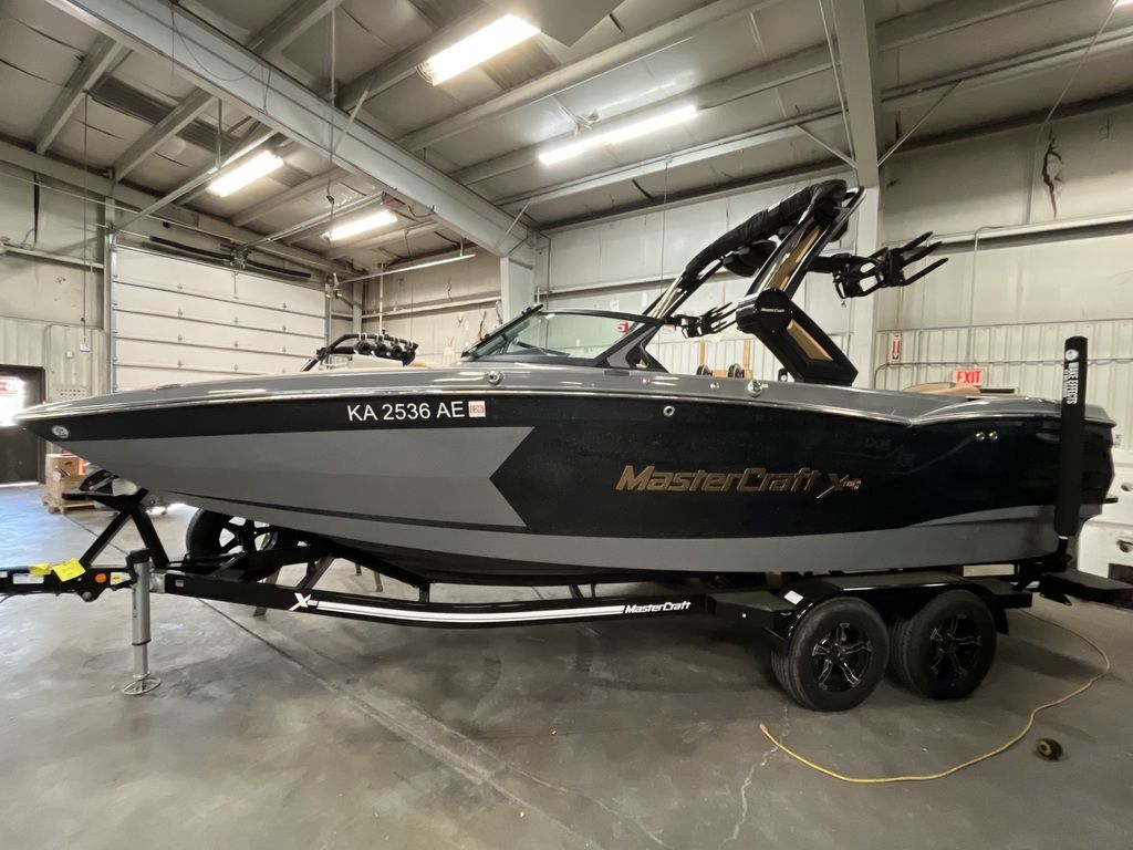 2022 MasterCraft Xstar S
