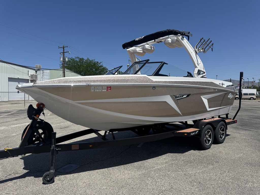 2023 Tige 22RZX