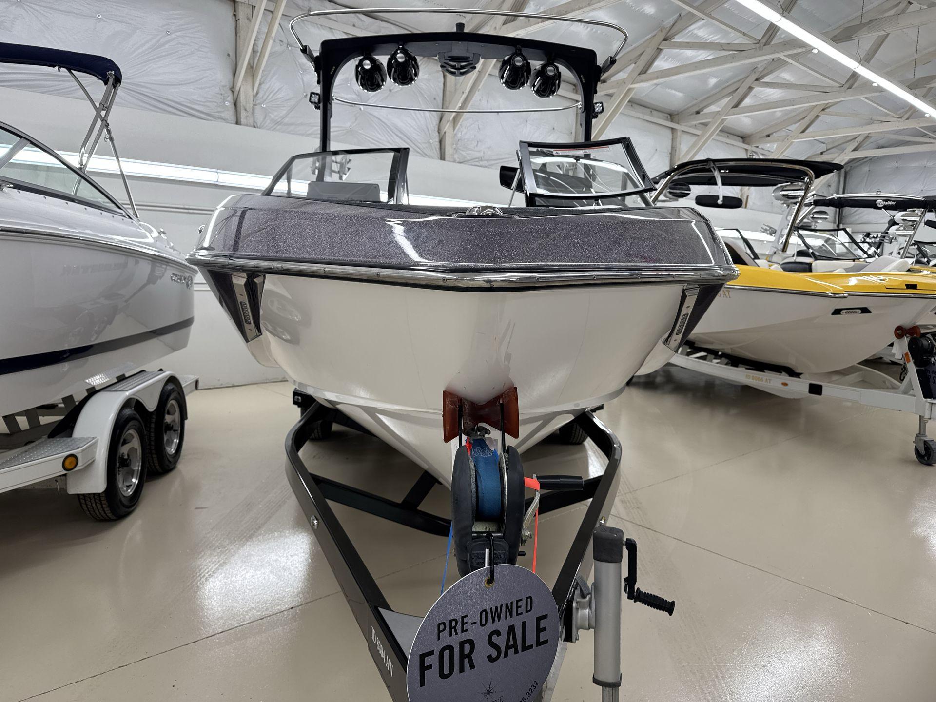 2016 Malibu 25 LSV
